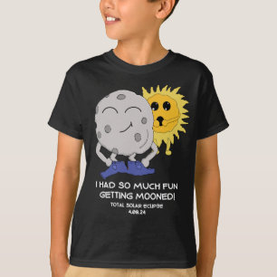 Grappige Zonsverduistering 2024 Maan Gekscherende T-shirt
