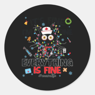 Grappige zwarte kat is prima alles Verpleegster Ke Ronde Sticker