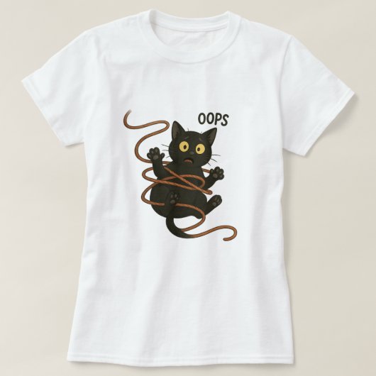Grappige zwarte kat verstrikt in touw - Schattigee T-shirt (Design voorkant)