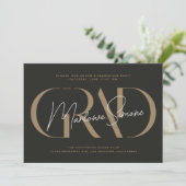 Gras Gold GRAD Graduation Party Invitation (Debout devant)