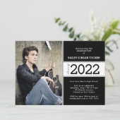 Gras noir et blanc 2-Photo Faire-part de graduatio (Debout devant)