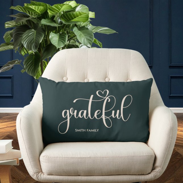 Grateful Personalized Family Name Dark Green Kussen (Creator heeft geüpload)