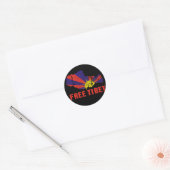 GRATIS TIBET T-SHIRTS & SPULLEN RONDE STICKER (Envelop)