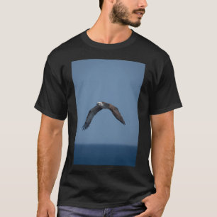 Gratis vlucht – Visarend die boven de oceaan zweef T-shirt