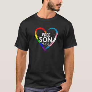Gratis zoon knuffelt holebi's regenboog en transge t-shirt