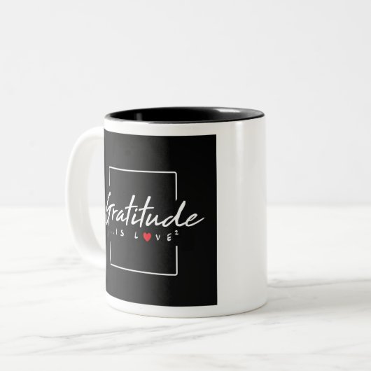 Gratitude is Love Multiplied Tweekleurige Koffiemok (Voorkant links)