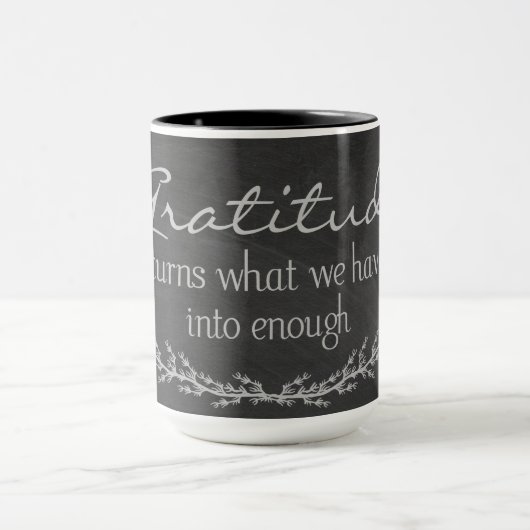 Gratitude-quote op het bord mok (Midden)