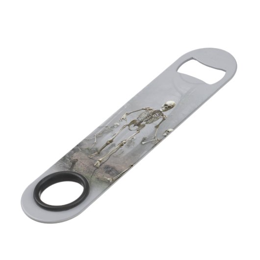Graveyard Haunting Stainless Steel Bottle Opener Speed Flessenopener (Achterkant Gekanteld)