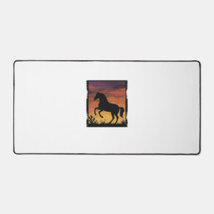 Gravure occidentale silhouette de cheval au couche