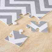 Gray and White Chevron Zigzag Pattern Legpuzzel (Zijkant)