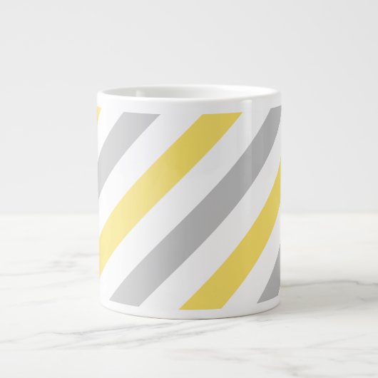 Gray and Yellow Diagonal Stripes Pattern Extra Grote Mok (Voorkant)