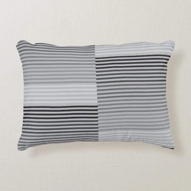 Gray, Black, White Stripes Accent Kussen (Voorkant)