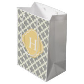 Gray & Buff Modern Moroccan Quatrefoil Monogram Medium Cadeauzakje (Achterkant Gekanteld)