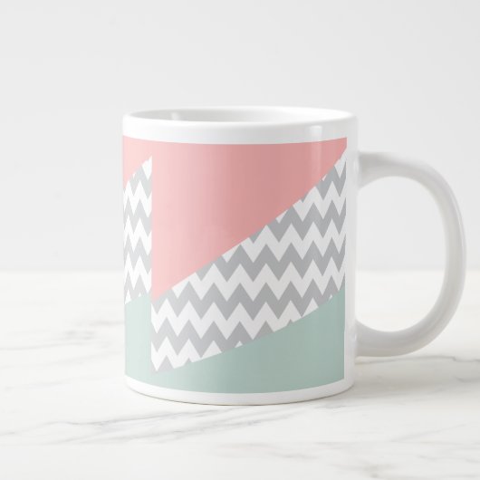 Gray Chevron Mint en Coral Jumbo Beker (Rechts)
