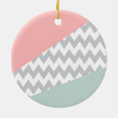 Gray Chevron Mint en Coral Keramisch Ornament (Achterkant)