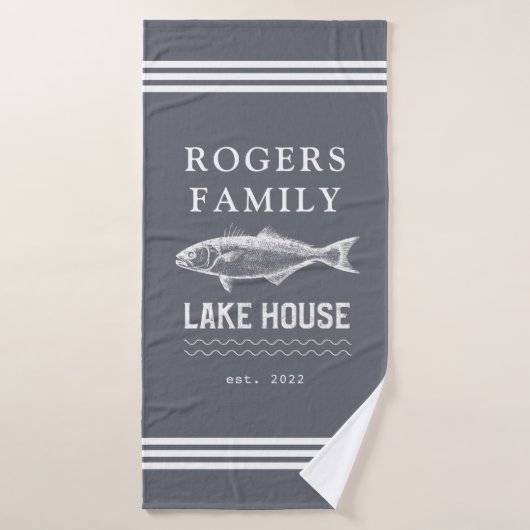 Gray Custom Family Lake House Serviette de bain (Serviette de bain)