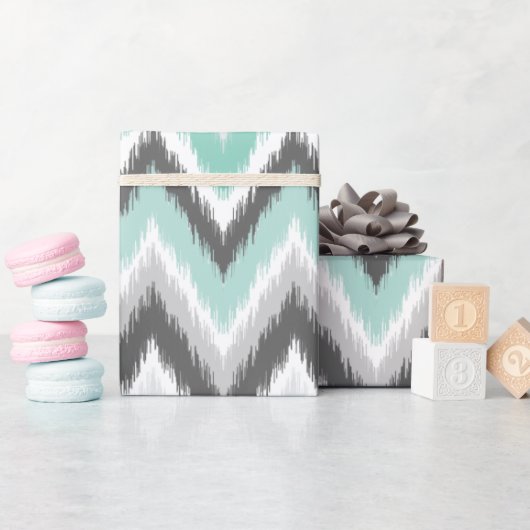 Gray en Mint Ikat Chevron Cadeaupapier (Baby Shower)