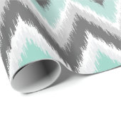 Gray en Mint Ikat Chevron Cadeaupapier (Rol Hoek)