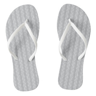 Gray Hand Drawn Chevron Pattern Teenslippers