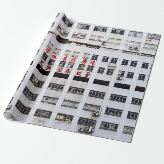 GRAY MULTISTORY BUILDING MET RED ORIENTAL SCRIPT CADEAUPAPIER (Uitgerold)