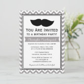Gray Mustache Chevron Birthday Party Kaart (Staand voorkant)