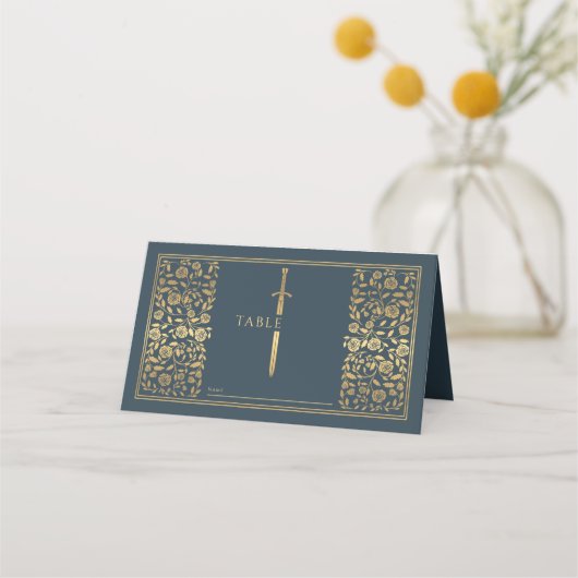 Gray Royal Medieval Sword Wedding Place Card (Voorkant)