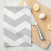 Gray & White Chevron Pattern Theedoek (Quarter Fold)