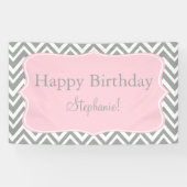Gray, White en Pastel Pink Chevron Birthday Spandoek (Horizontaal)