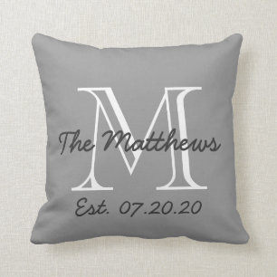 Gray White Family Monogram Kussen