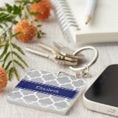 Gray White Moroccan #5 Navy Blue Name Monogram Sleutelhanger (Voorkant Rechts)