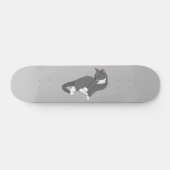 Gray & White Tuxedo Cat Skateboard (Horizontaal)
