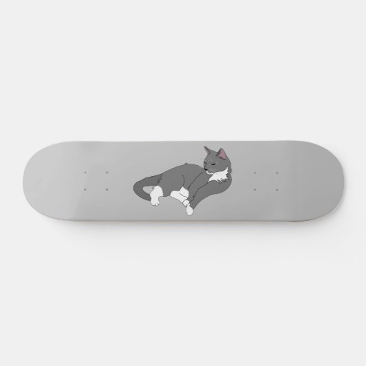 Gray & White Tuxedo Cat Skateboard (Horizontaal)