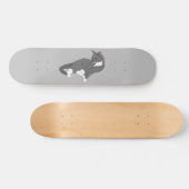 Gray & White Tuxedo Cat Skateboard (Horizontaal)