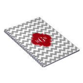 Gray Wht Chevron Cranberry Quatrefoil 3 Monogram Notitieboek (Rechterzijde)