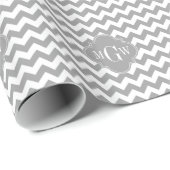 Gray Wht Chevron Dk Gray Quatrefoil 3 Monogram Cadeaupapier (Rol Hoek)