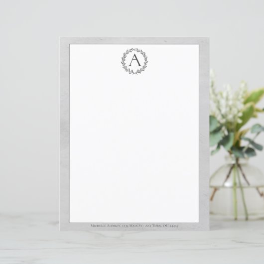 Gray Wreath Monogram Stationery (Staand voorkant)