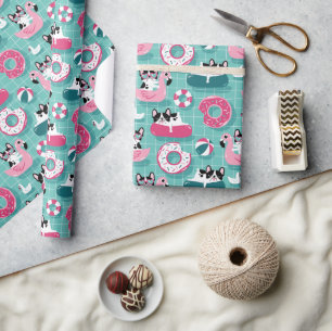 Grazige Honden Bij De Strand Flamingo's Cadeaupapier