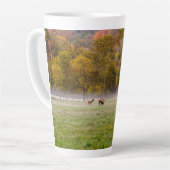 Grazing Elk Paar Latte Mok (Linkerhoek)