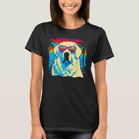 Great Pyrenees Dog Beach T-shirt (Voorkant)