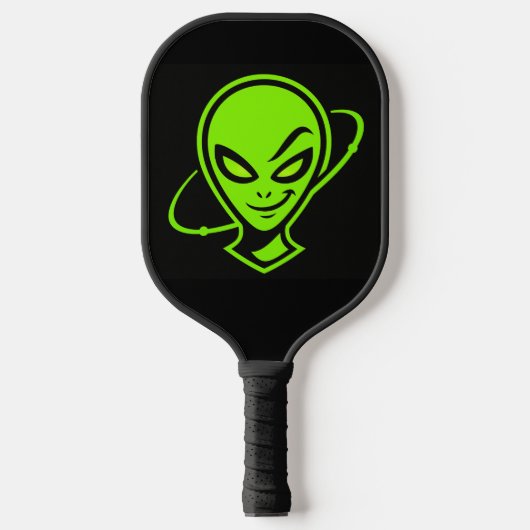 Green Alien Good Luck Pickleball Paddle (Voorkant)