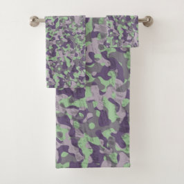 green and purple camo abstract bad handdoek