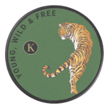 Green Background van Young, Wild & Free Tiger Mono