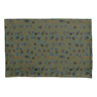green, blue, brown, bronze, and black polka dot kussensloop