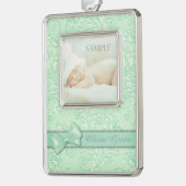 Green Bow Pastel Baby eerste kerstmis Verzilverd Kader Ornament (Links)