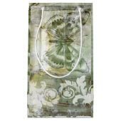 Green Butterfly Inset with Ironwork Gate Klein Cadeauzakje (Voorkant)
