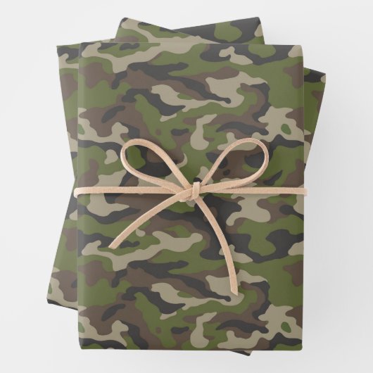 Green Camouflage Pattern Inpakpapier Vel (In situ)