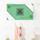 Green Clover Ribbon door Kenneth Yoncich Spandoek (Insitu)