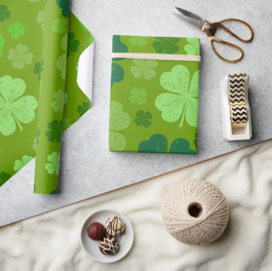 Green Clovers, Lucky Clovers, Saint Patrick's Day Cadeaupapier (Crafts)