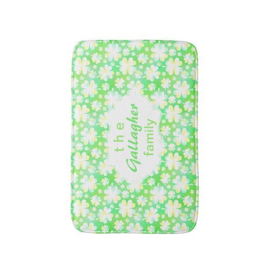 Green Clovers Shamrock Irish Personalized Family Badmat (Voorkant Verticaal)