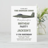 Green Dark Fighter Jet Invitations d'anniversaire (Debout devant)